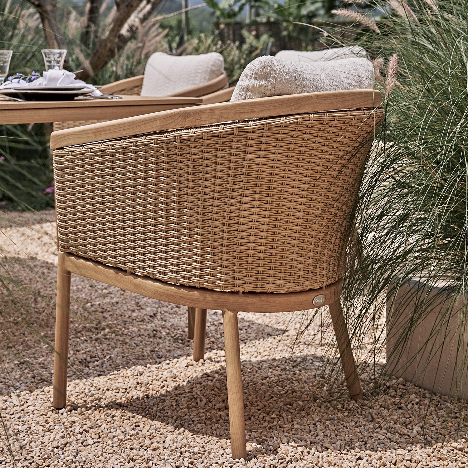 Panarea Indoor and Outdoor Wicker 6-Seater Rectangular Dining Set