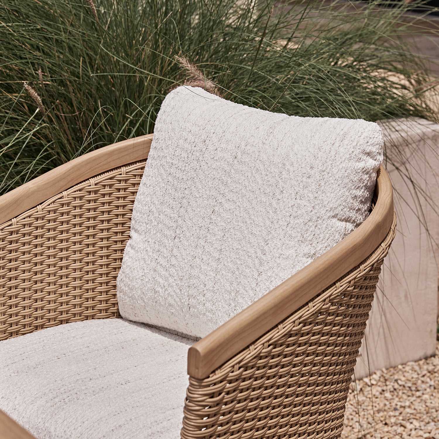 Panarea Indoor and Outdoor Wicker 6-Seater Rectangular Dining Set