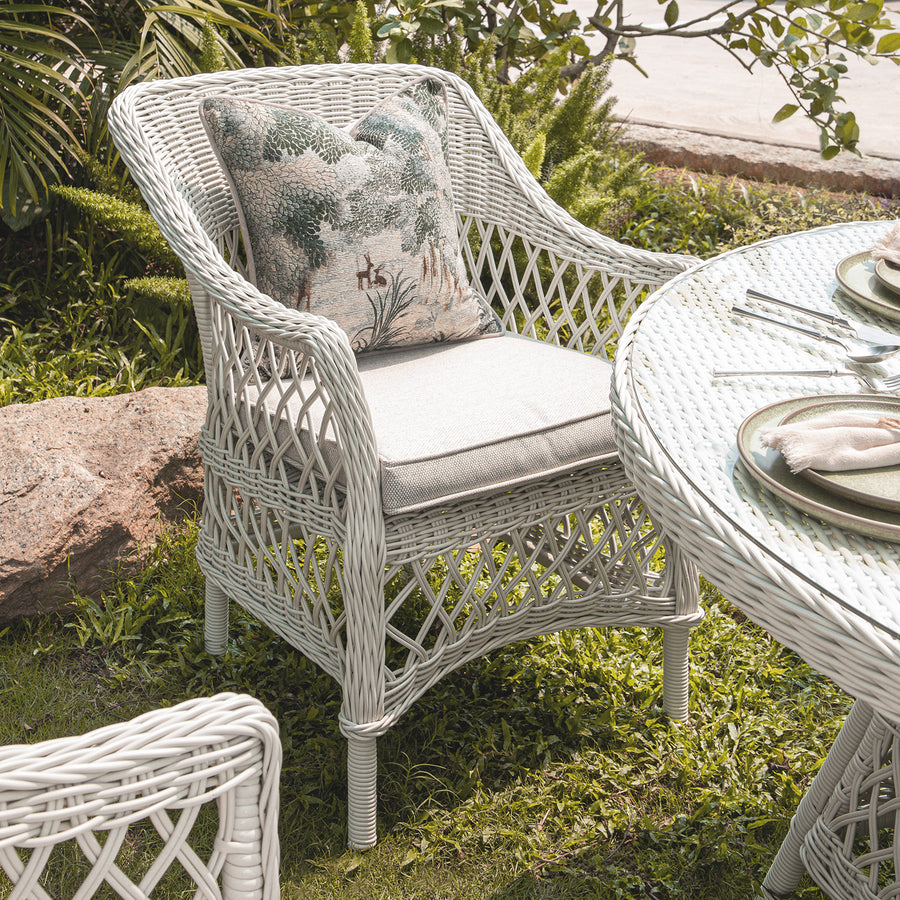 Willowbrook Lattice Weave Rattan 6-Seater Round Dining Set, White