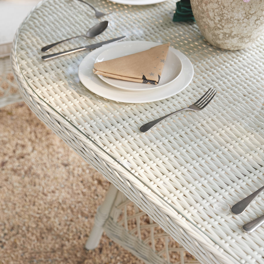 Willowbrook Lattice Weave Rattan 6-Seater Oval Dining Set, White