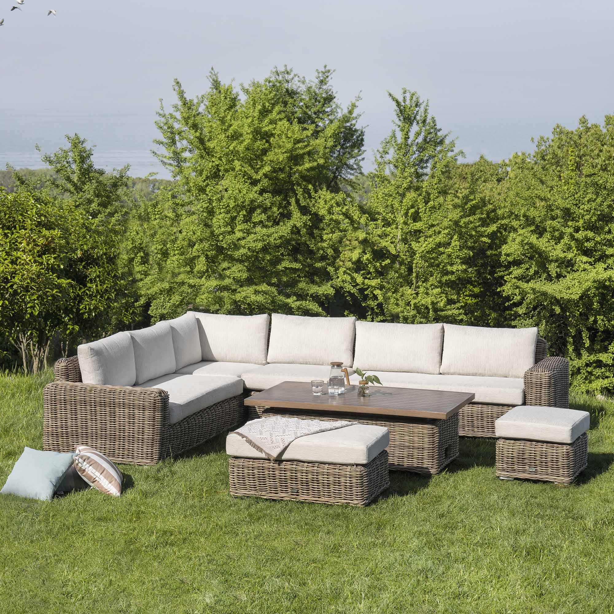 Bellagio Wicker Corner Casual Dining Set with Rising Table