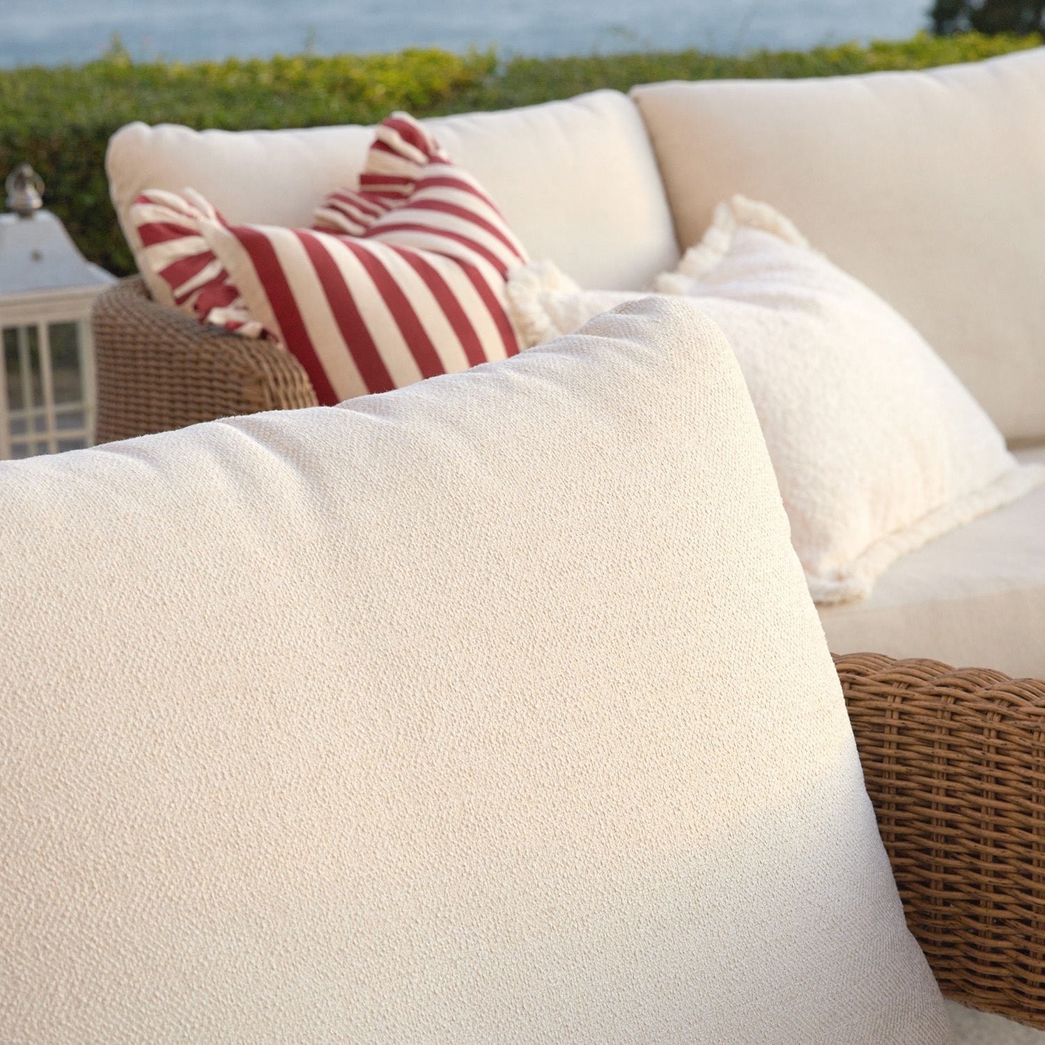 Stanford Round Wicker Outdoor 5-Seater Sofa Set, Natural