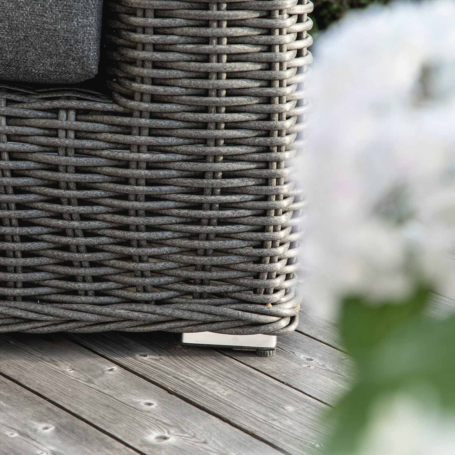 Bellagio Round Wicker Sofa Set with Coffee Table, Dark Grey