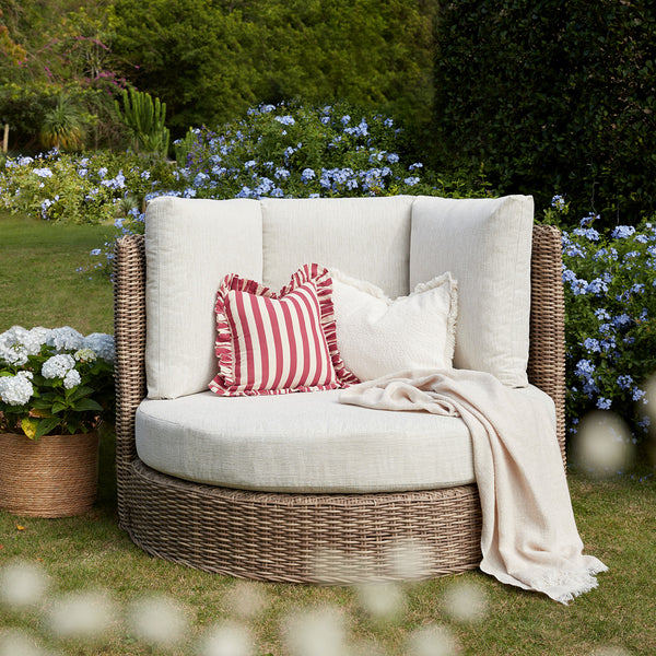 Bellagio Round Wicker Swivel Daybed, Natural