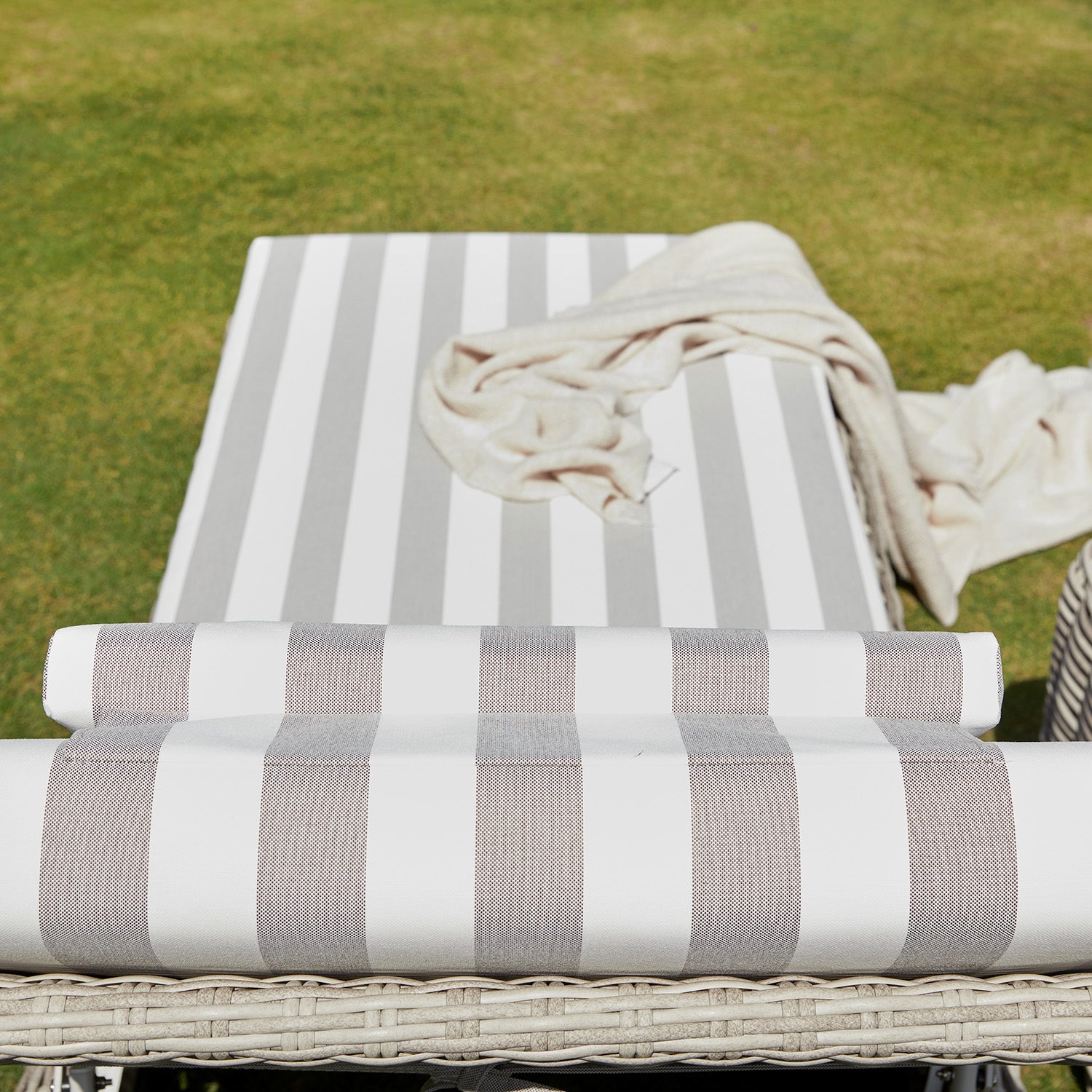 Bellagio Round Wicker Sun Lounger with Headrest, Light Grey with Taupe Stripes