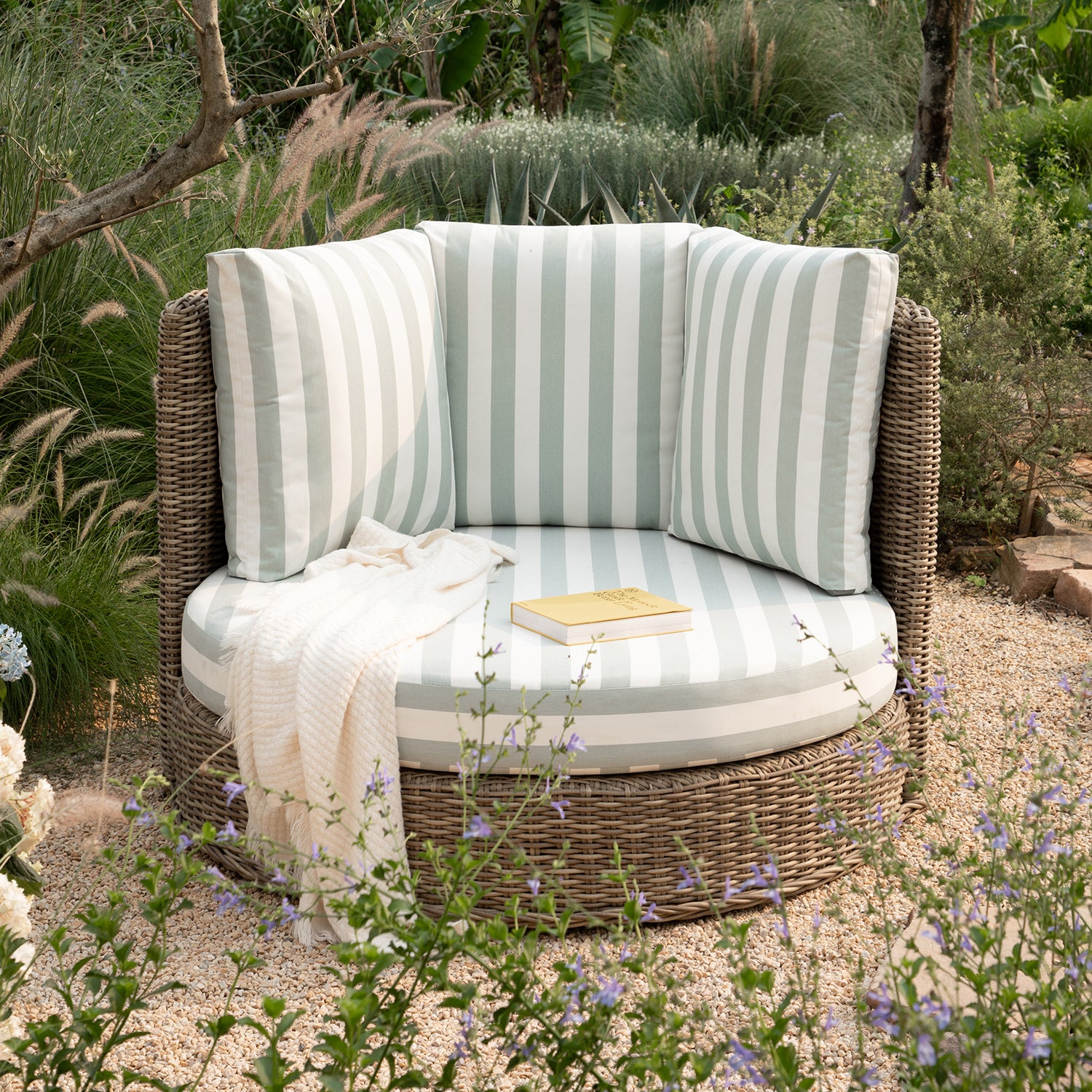 Bellagio Round Wicker Swivel Daybed, Natural with Sage Stripes