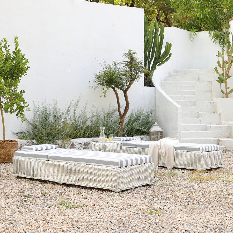 Bellagio Round Wicker Sun Lounger with Headrest, White with Blue Stripes - daals