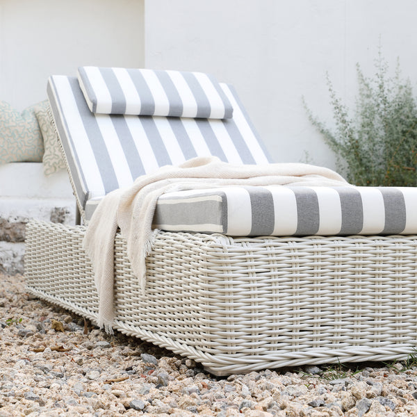 Bellagio Round Wicker Sun Lounger with Headrest, White with Blue Stripes