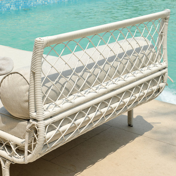 Willowbrook Lattice Weave Rattan Daybed, White