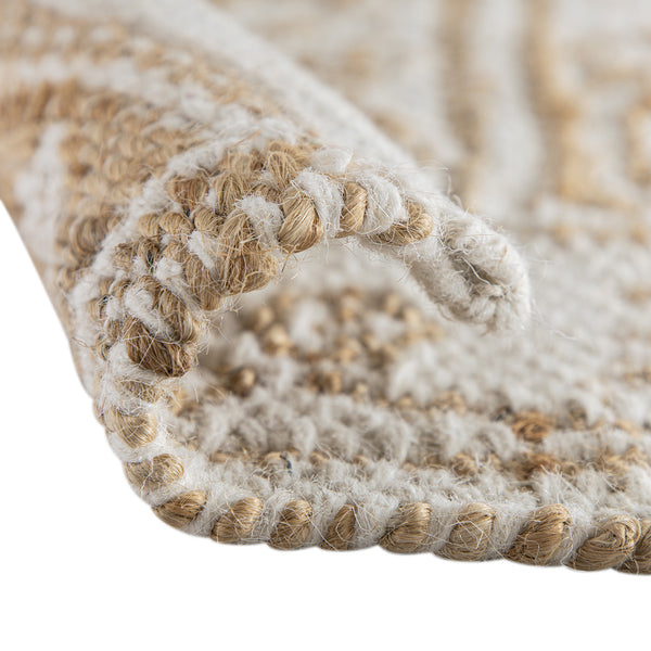 Florie Natural & Ivory White Floral Jacquard Reversible Handwoven Jute Rug - daals
