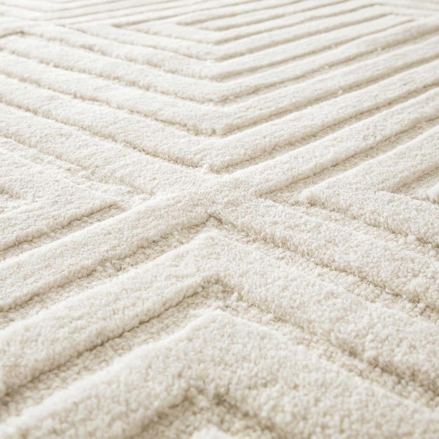 Treviso Ivory Hand Tufted Wool Rug