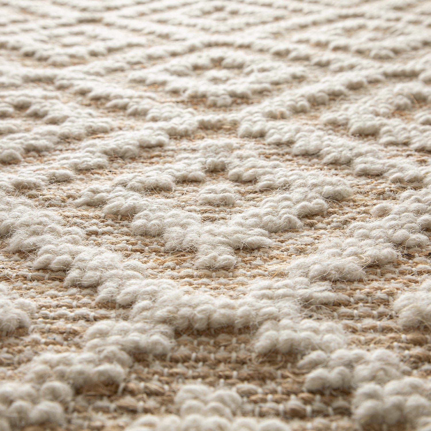 Veneta Natural & Ivory White Diamond Handwoven Wool & Jute Rug