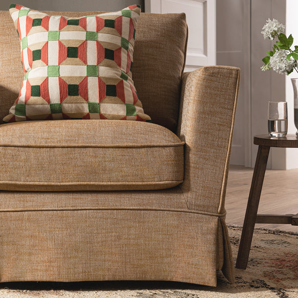 Fitz Skirted Armchair, Apricot Linen Blend - daals