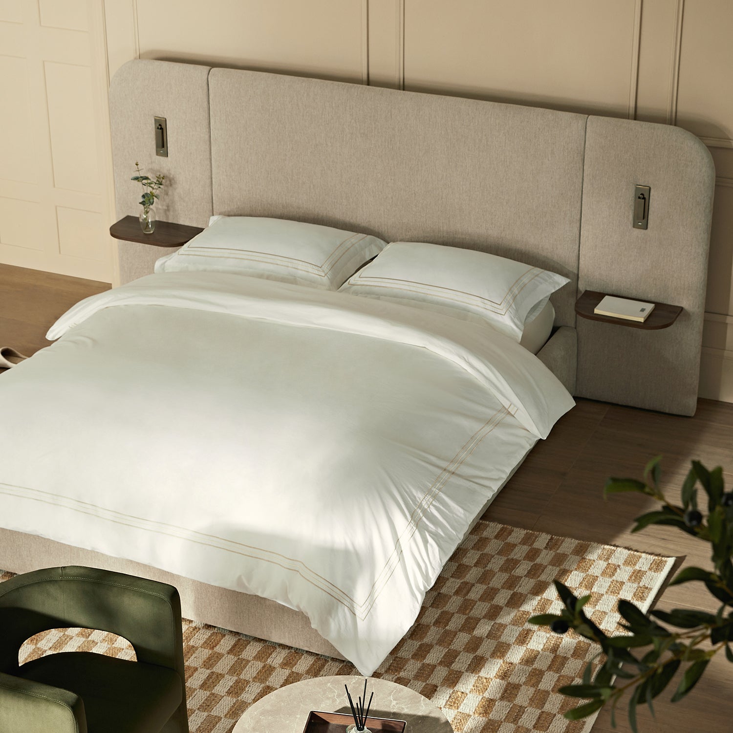 Della Extended Headboard Storage Bed, Soft Beige Chenille