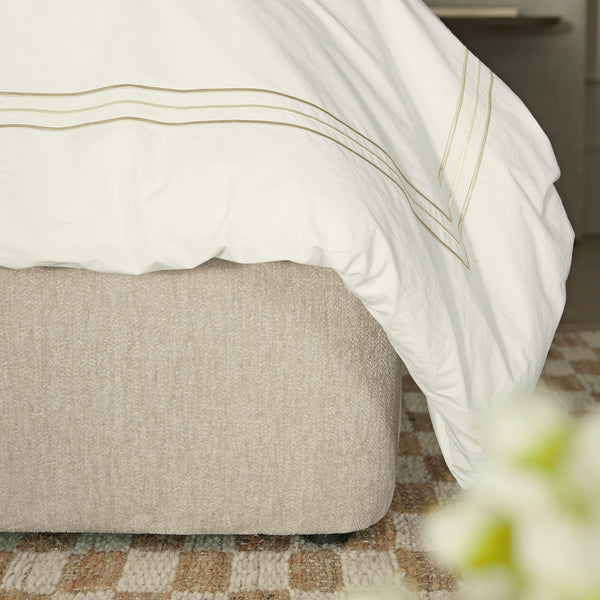 Della Extended Headboard Storage Bed, Soft Beige Chenille - daals
