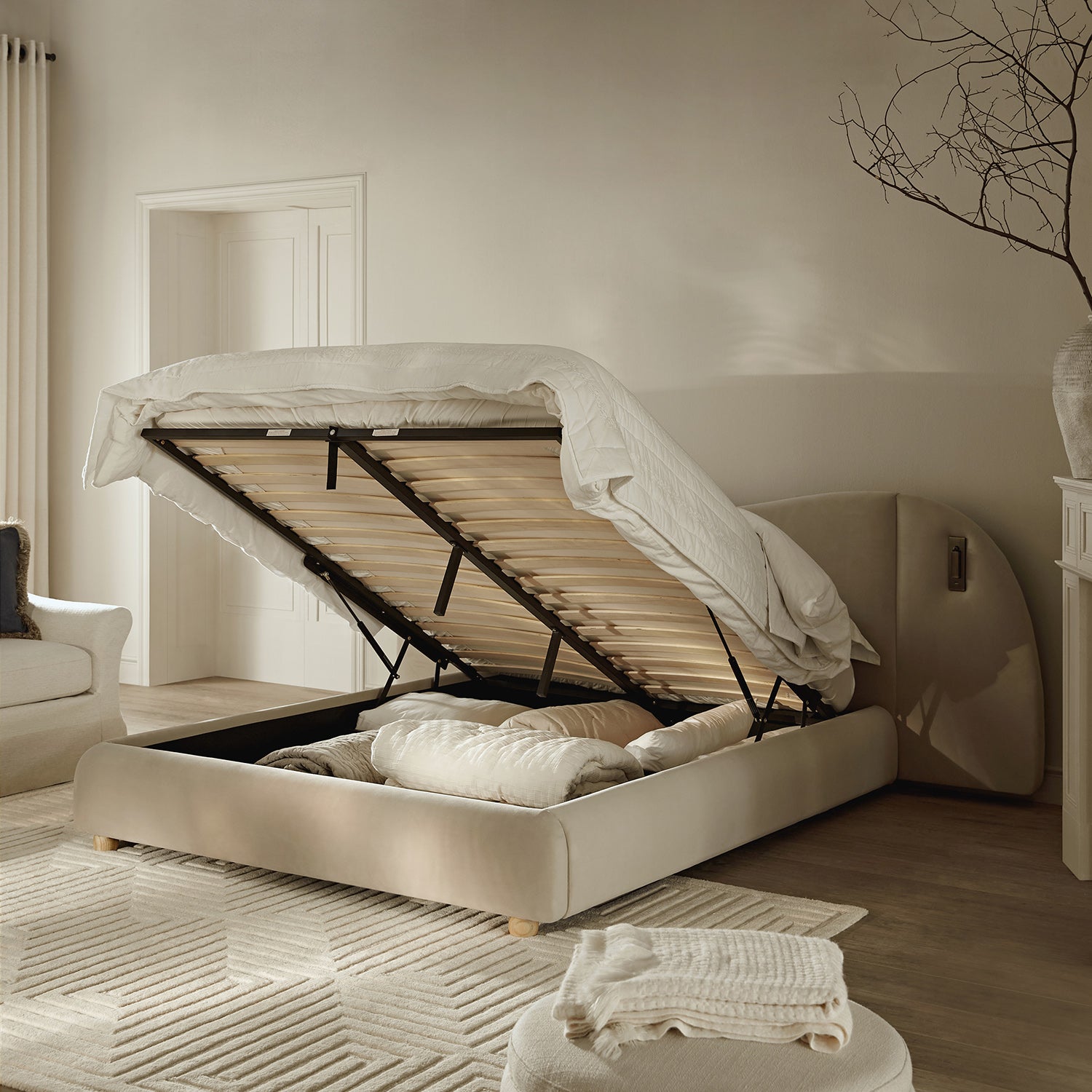 Egerie Extended Headboard Ottoman Storage Bed, Champagne Velvet
