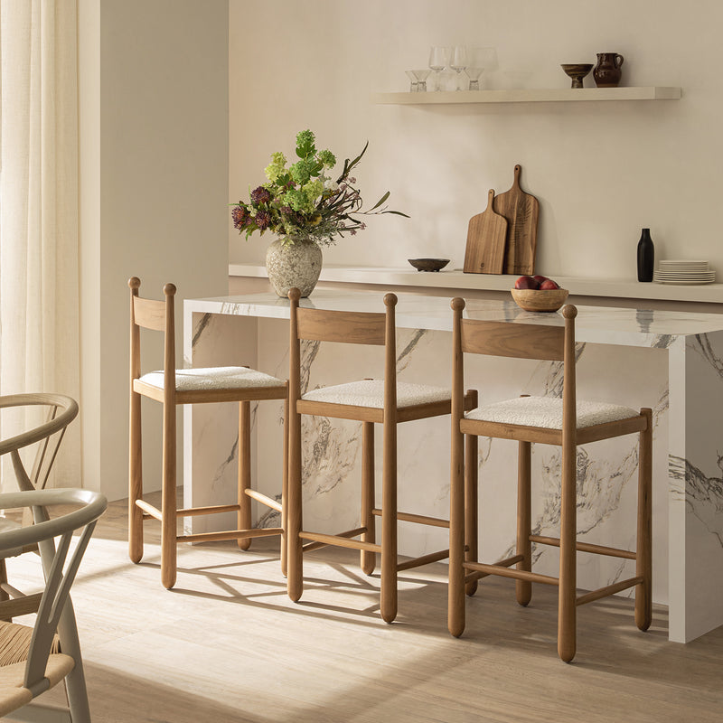 Tama Counter Stool, Ecru Boucle | Natural Oak Frame - daals