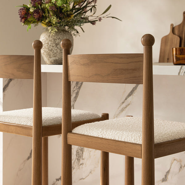 Tama Counter Stool, Ecru Boucle | Natural Oak Frame - daals