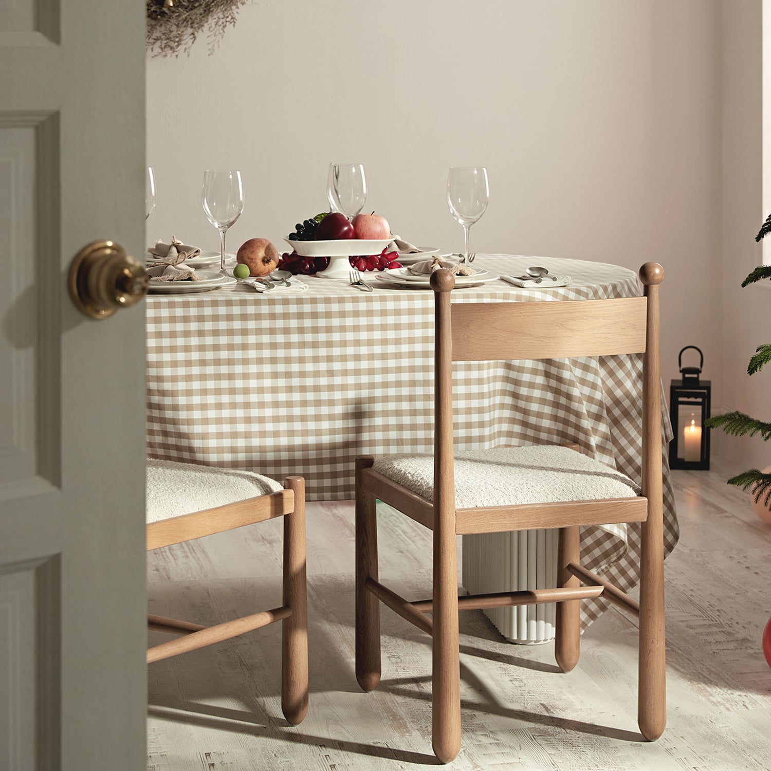 Tama Dining Chair, Ecru Boucle | Natural Oak Frame