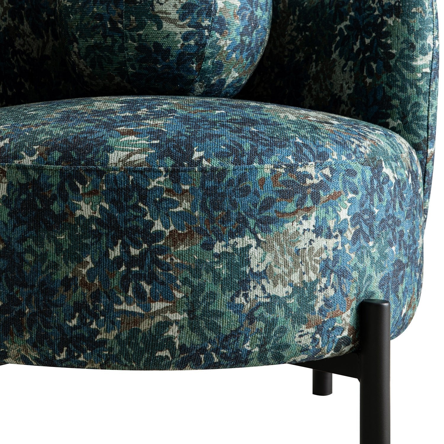 Amboise Armchair with Ball Cushion, Julien Linen Blend