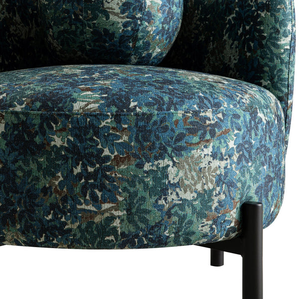 Amboise Armchair with Ball Cushion, Julien Linen Blend - daals