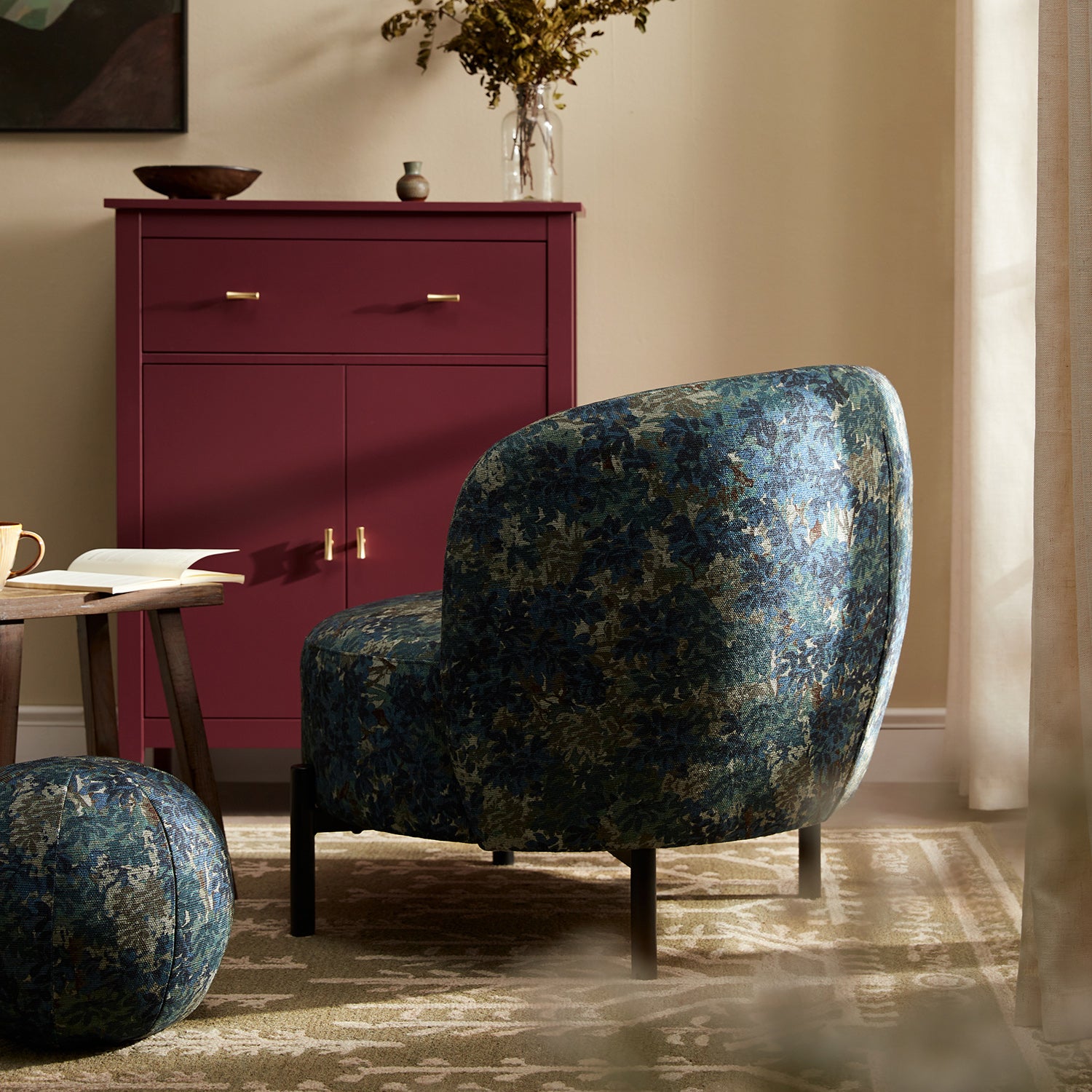 Amboise Armchair with Ball Cushion, Julien Linen Blend