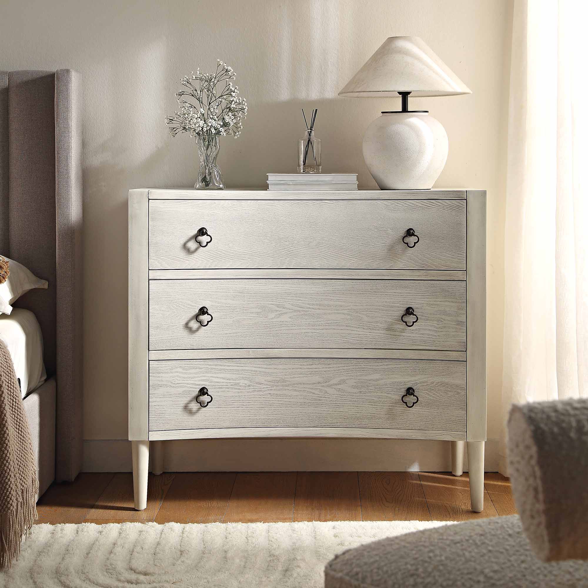 Thalia Concave Chest of Drawers, Washed White | daals