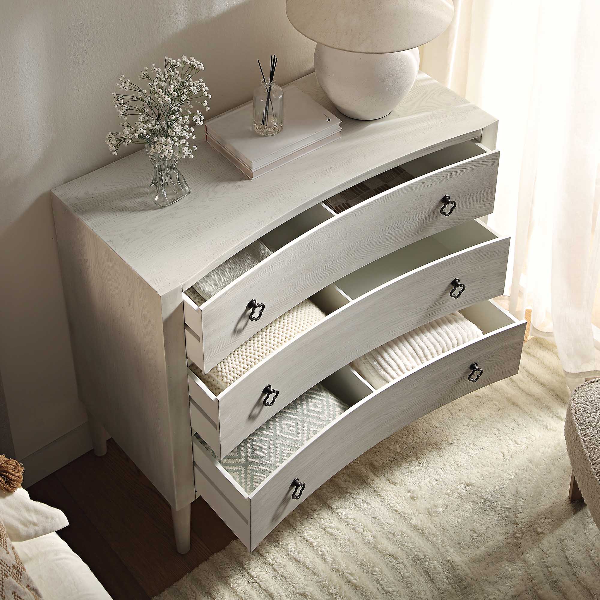 Thalia Concave Chest of Drawers, Washed White | daals