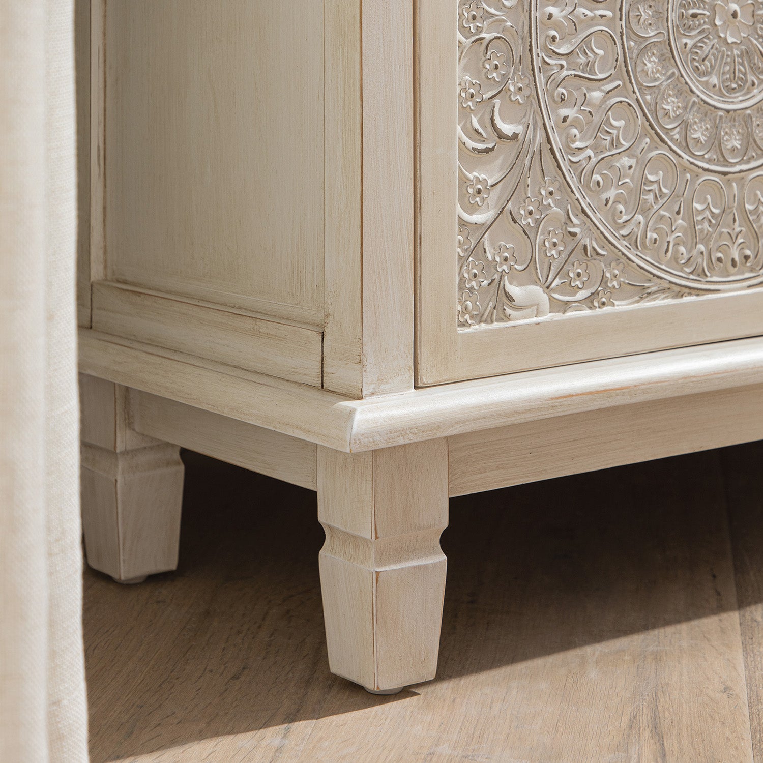 Chantilly Whitewashed Corner TV Unit