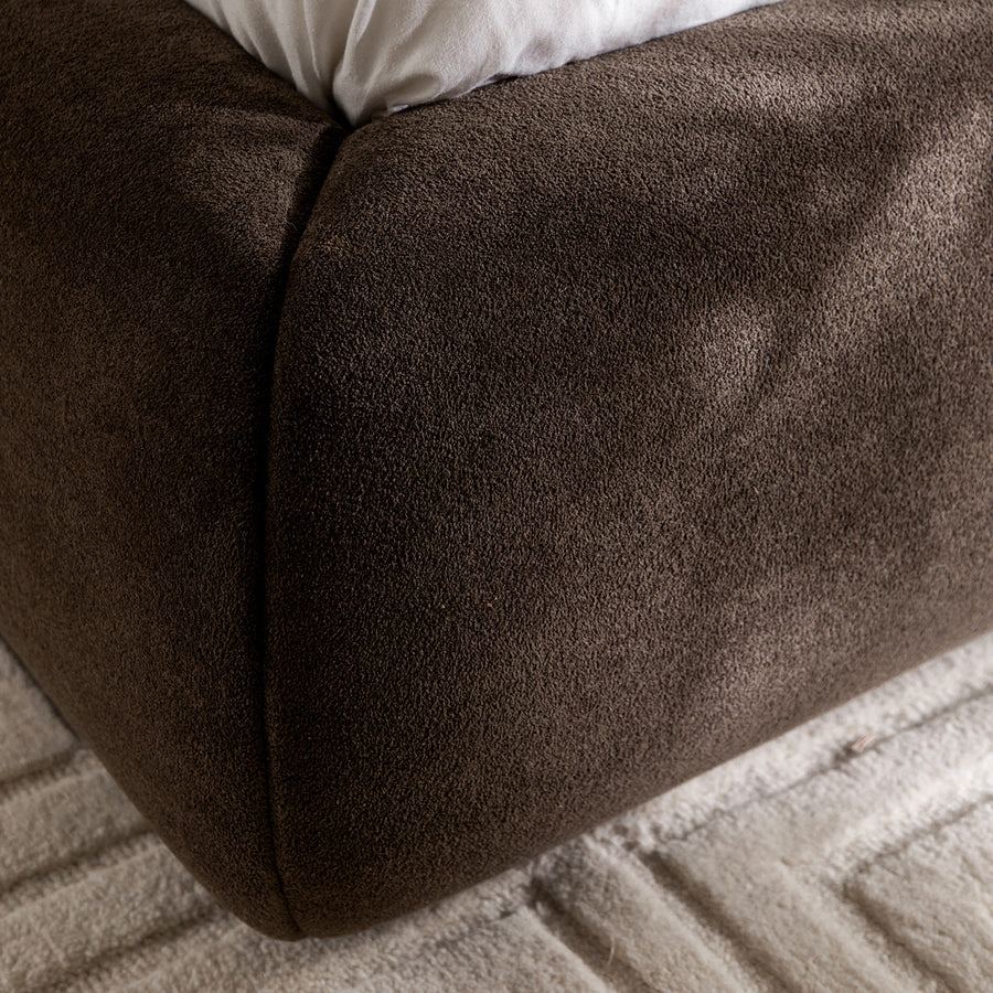 Thera Pillow Headboard Upholstered Bed, Cocoa Chenille - daals