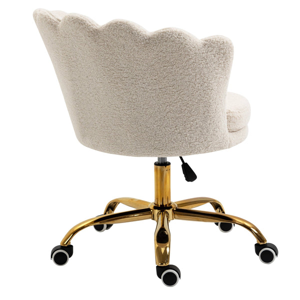 Hepburn Scalloped Swivel Chair (Ecru Boucle)