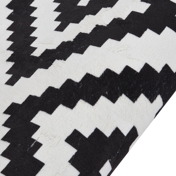Illusion Monochrome Printed Rug 140 x 200 cm