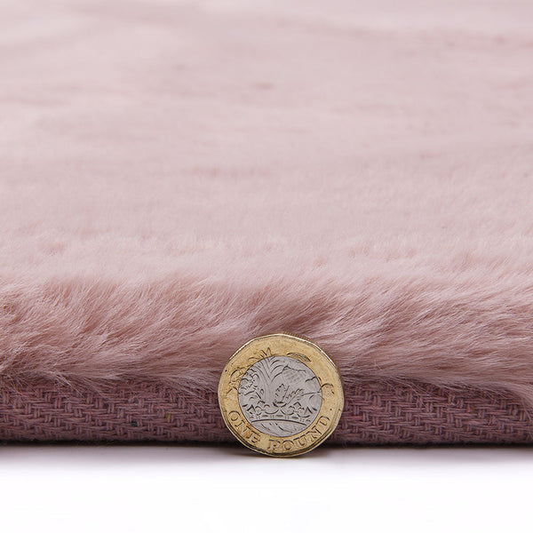 Lush Supersoft Pink Faux Fur Rug - 140 x 200 cm